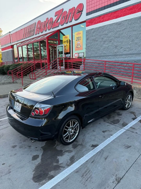 2010 Scion tC - Image 3 of 6