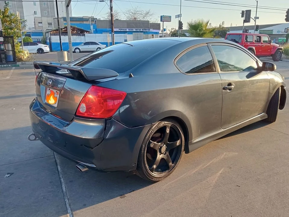 2010 Scion tC - Image 6 of 14