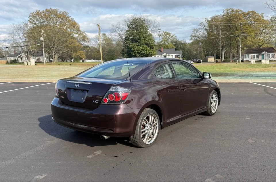 2010 Scion tC - Image 12 of 13