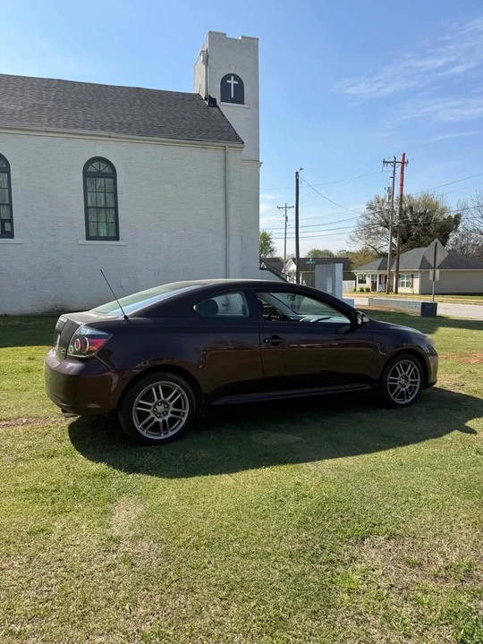 2010 Scion tC - Image 4 of 10