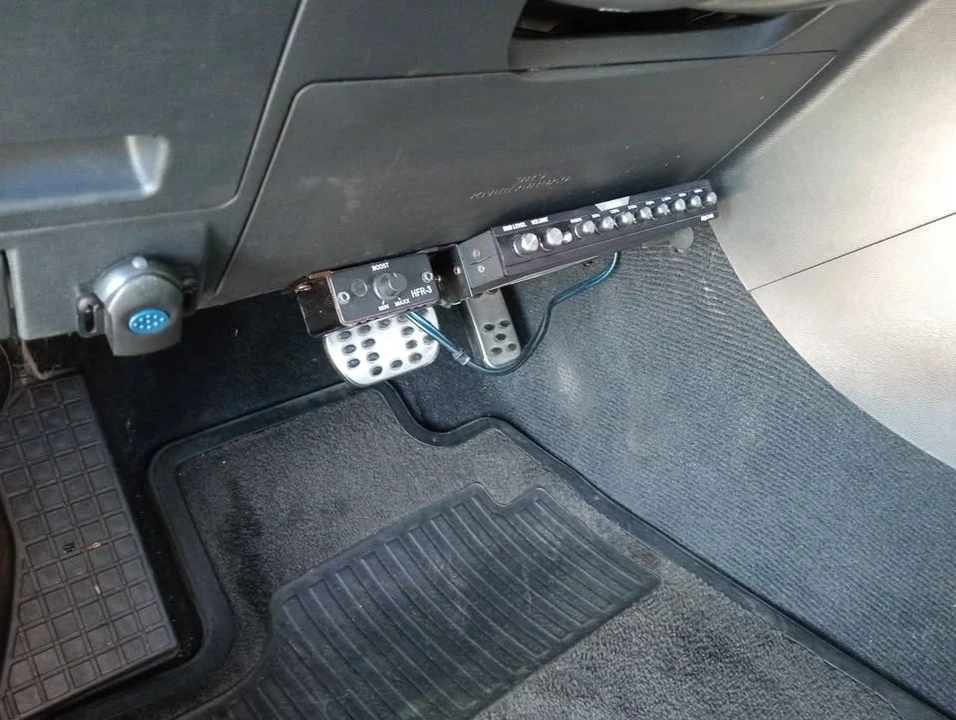 2010 Scion tC - Image 8 of 14