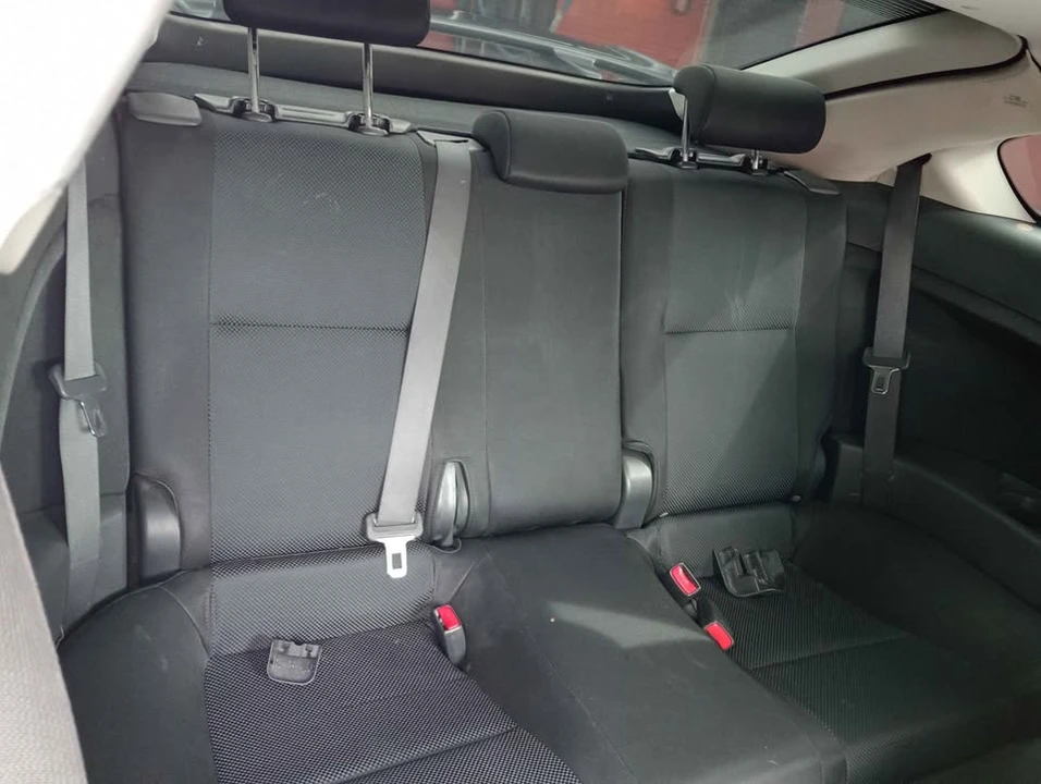 2010 Scion tC - Image 11 of 14