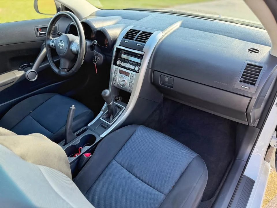 2010 Scion tC - Image 14 of 20