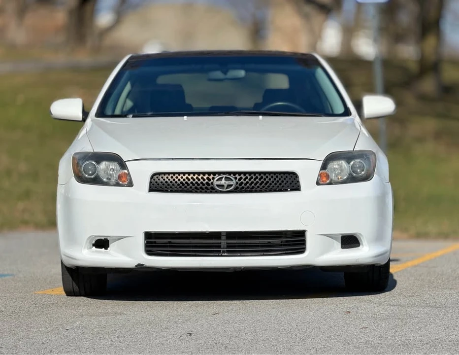 2010 Scion tC - Image 2 of 20