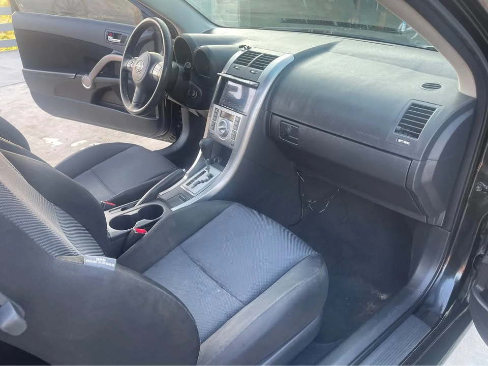 2010 Scion tC - Image 10 of 15