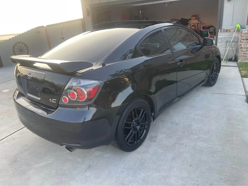 2010 Scion tC - Image 3 of 15
