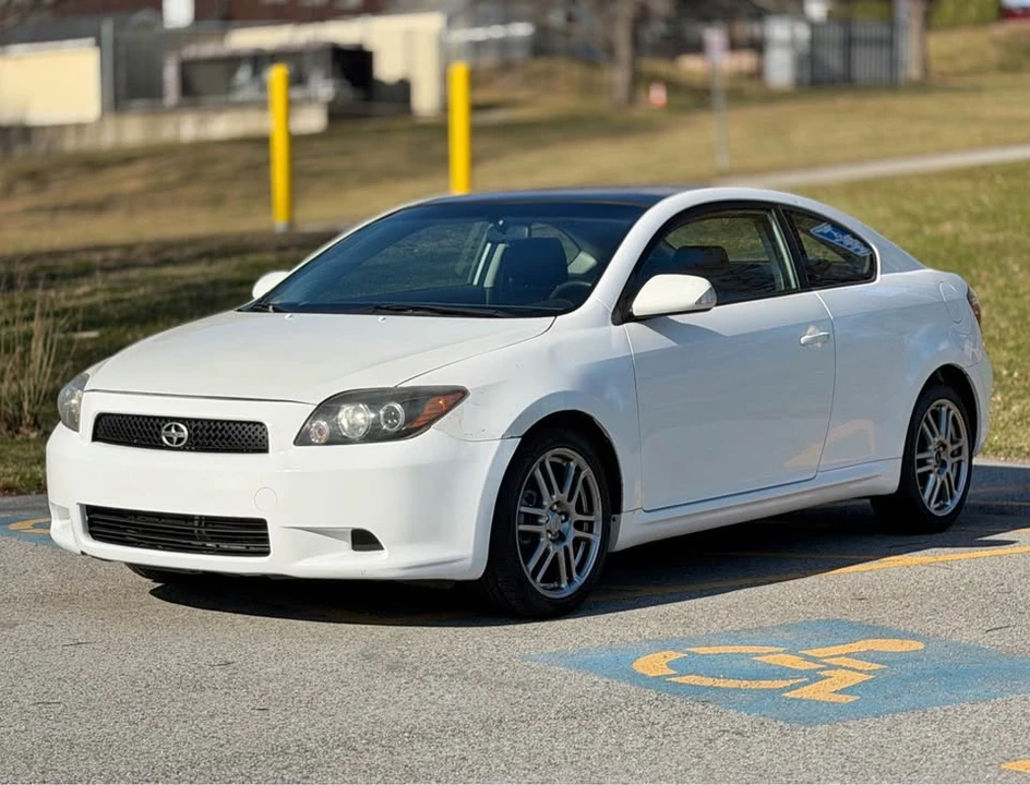 2010 Scion tC - Image 3 of 20
