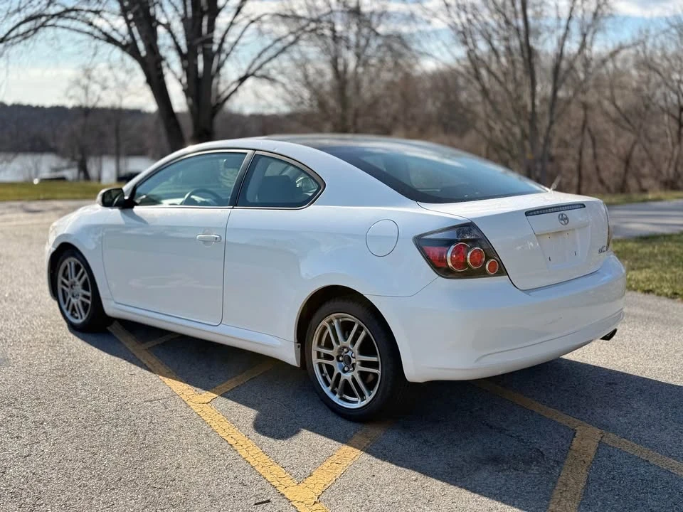 2010 Scion tC - Image 8 of 20