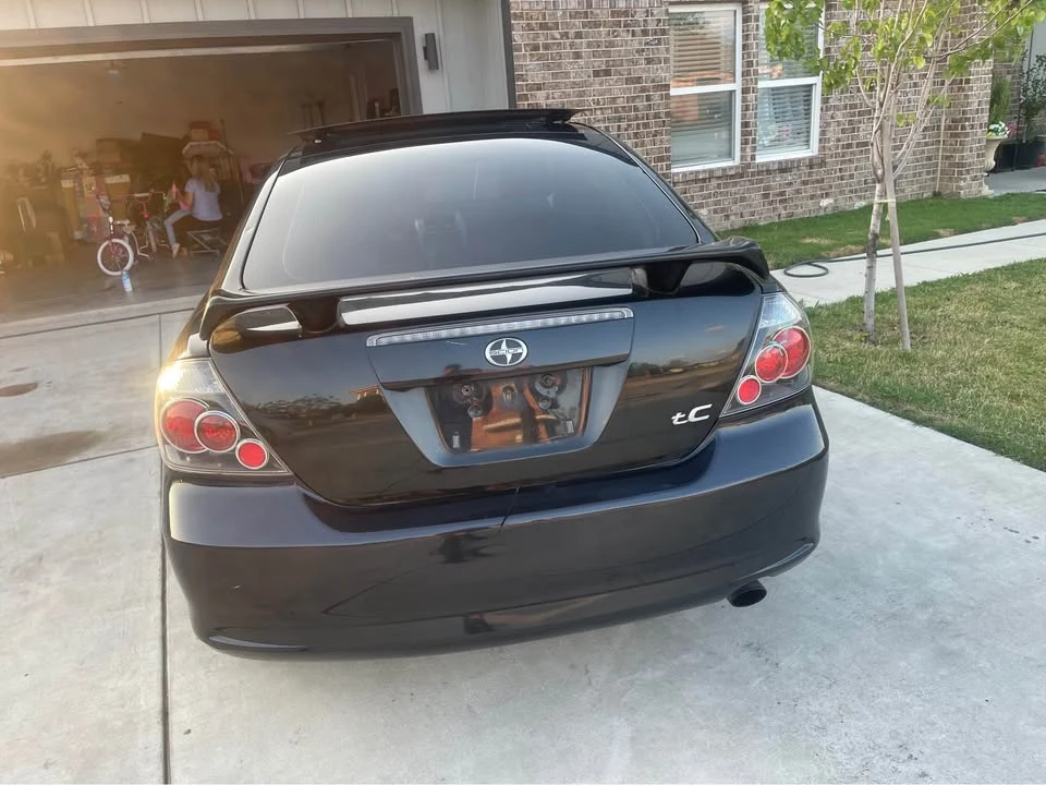 2010 Scion tC - Image 5 of 15