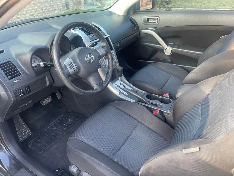 2010 Scion tC - Image 11 of 15