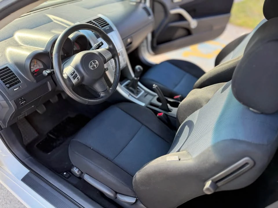 2010 Scion tC - Image 16 of 20