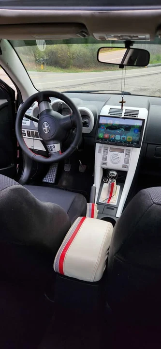 2010 Scion tC - Image 4 of 10