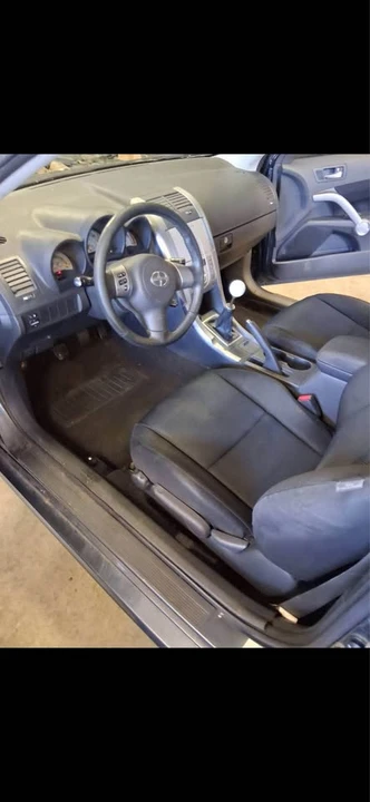 2010 Scion tC - Image 6 of 8