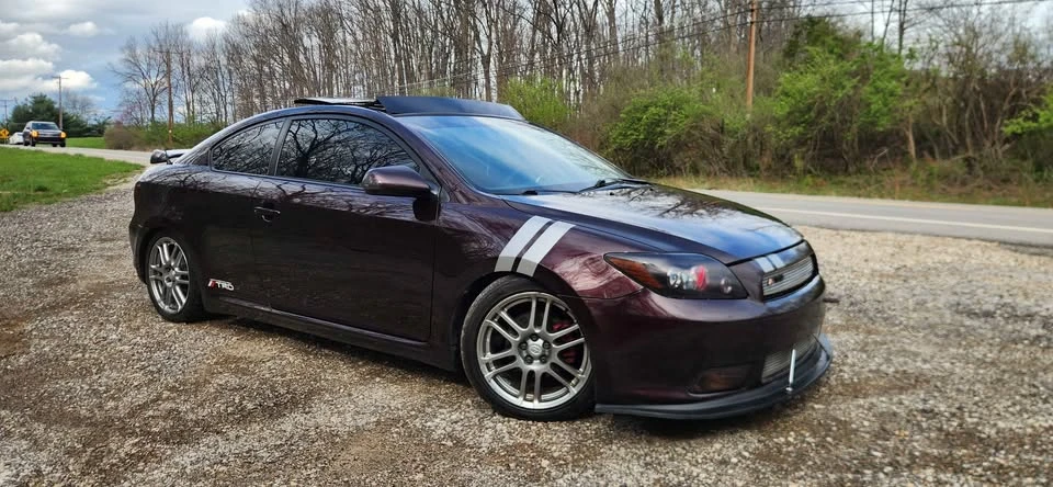 2010 Scion tC - Image 2 of 10