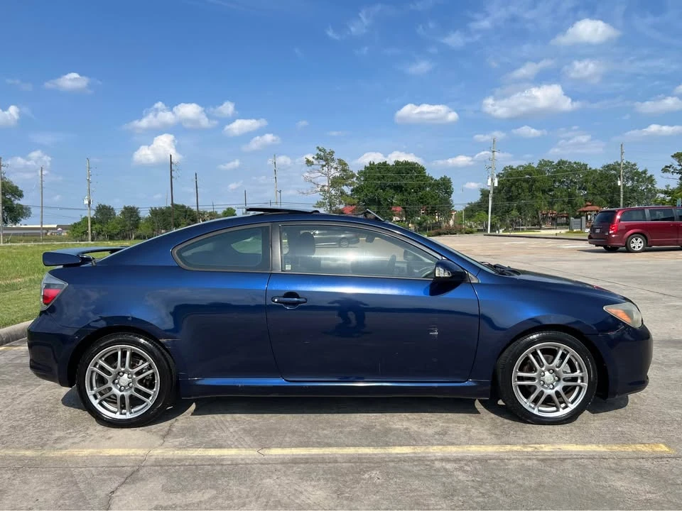 2010 Scion tC - Image 4 of 20