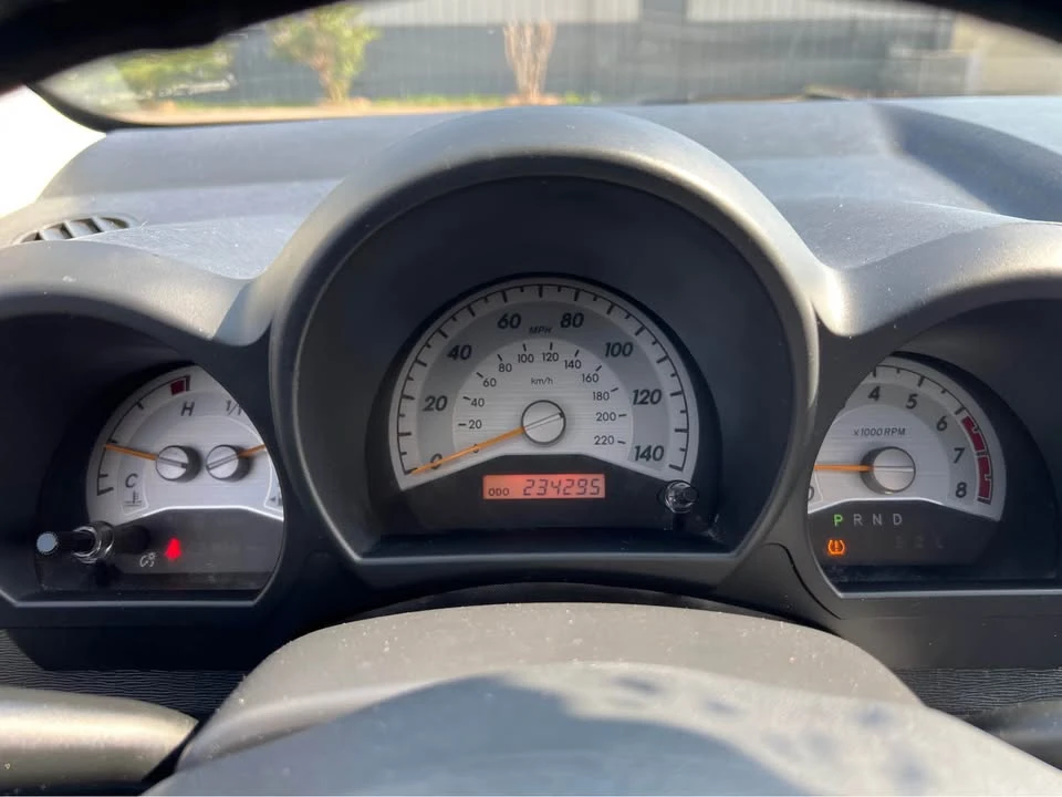 2010 Scion tC - Image 12 of 20
