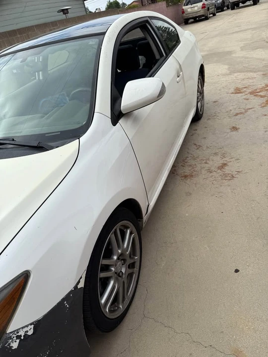 2010 Scion tC - Image 2 of 5