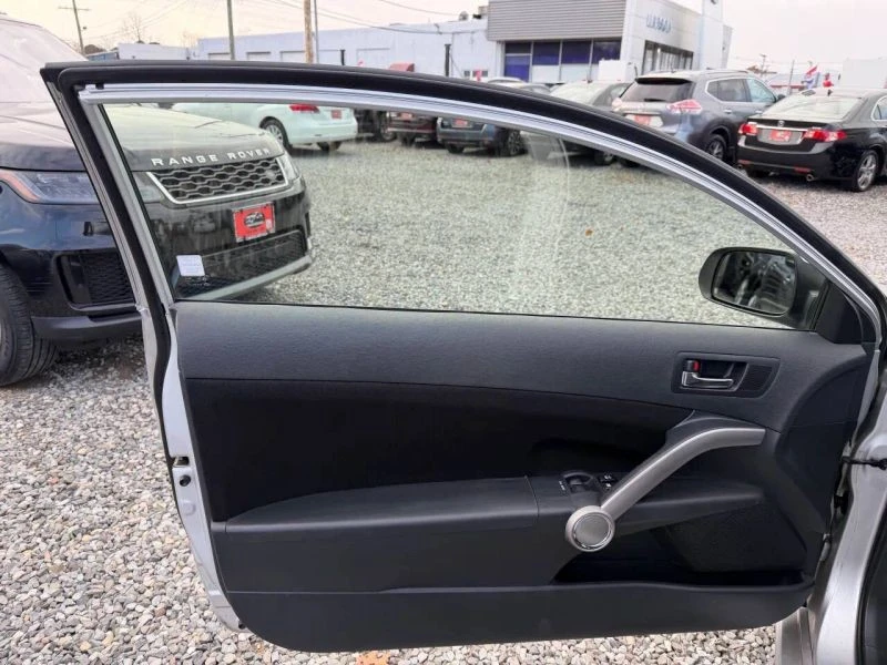 2010 Scion tC - Image 9 of 12