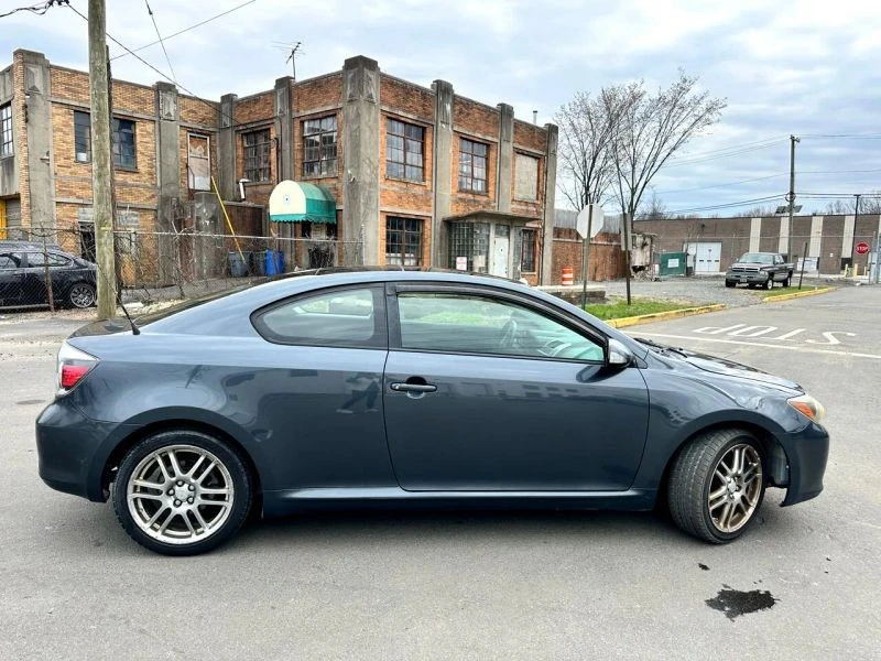 2010 Scion tC - Image 8 of 12