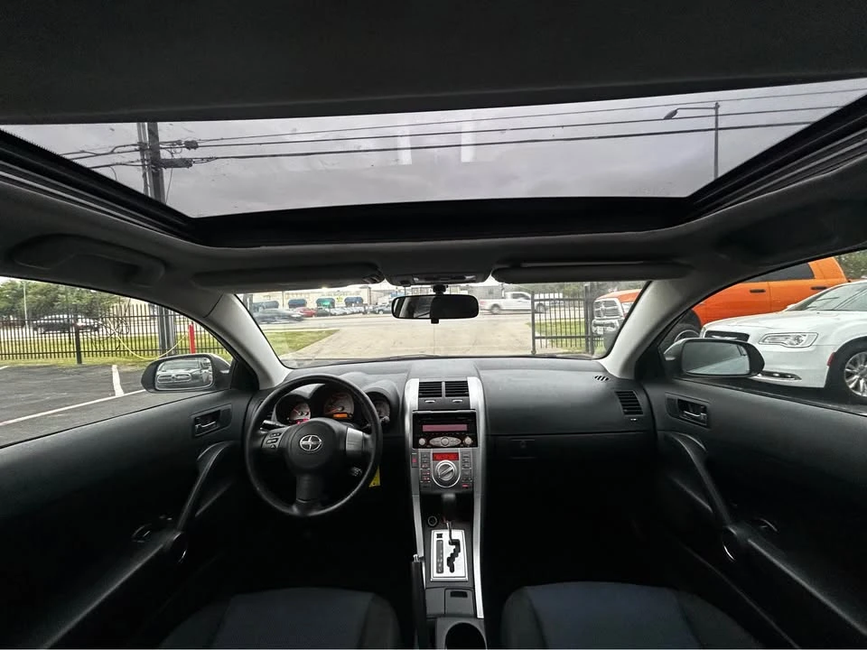 2010 Scion tC - Image 13 of 16
