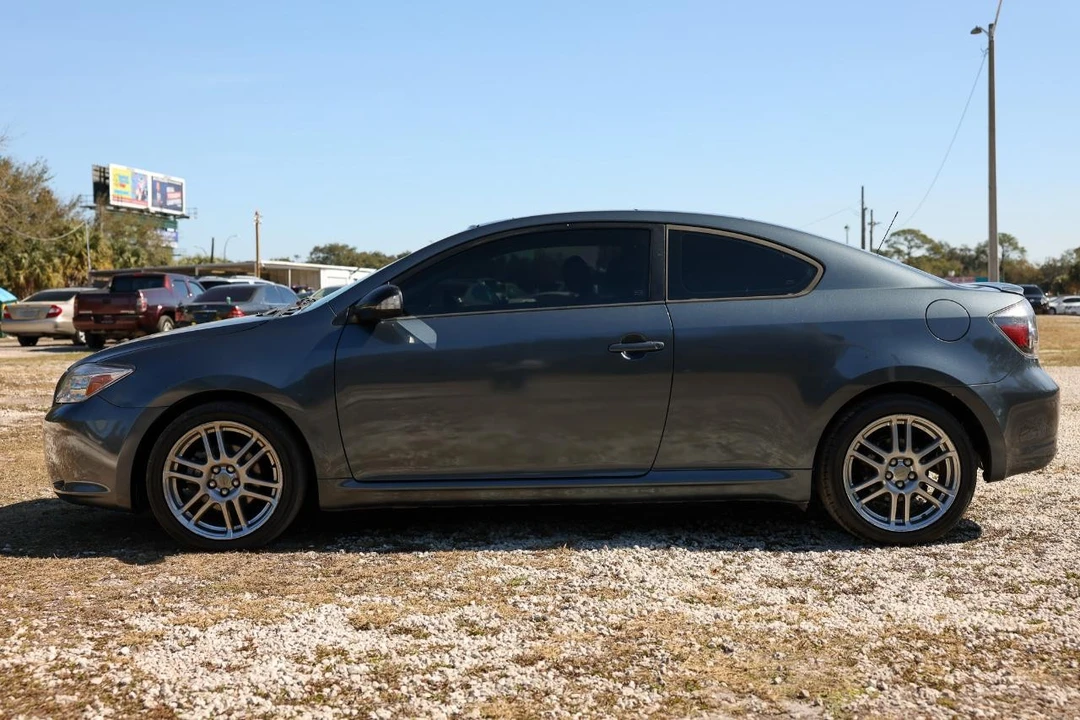 2010 Scion tC - Image 3 of 12