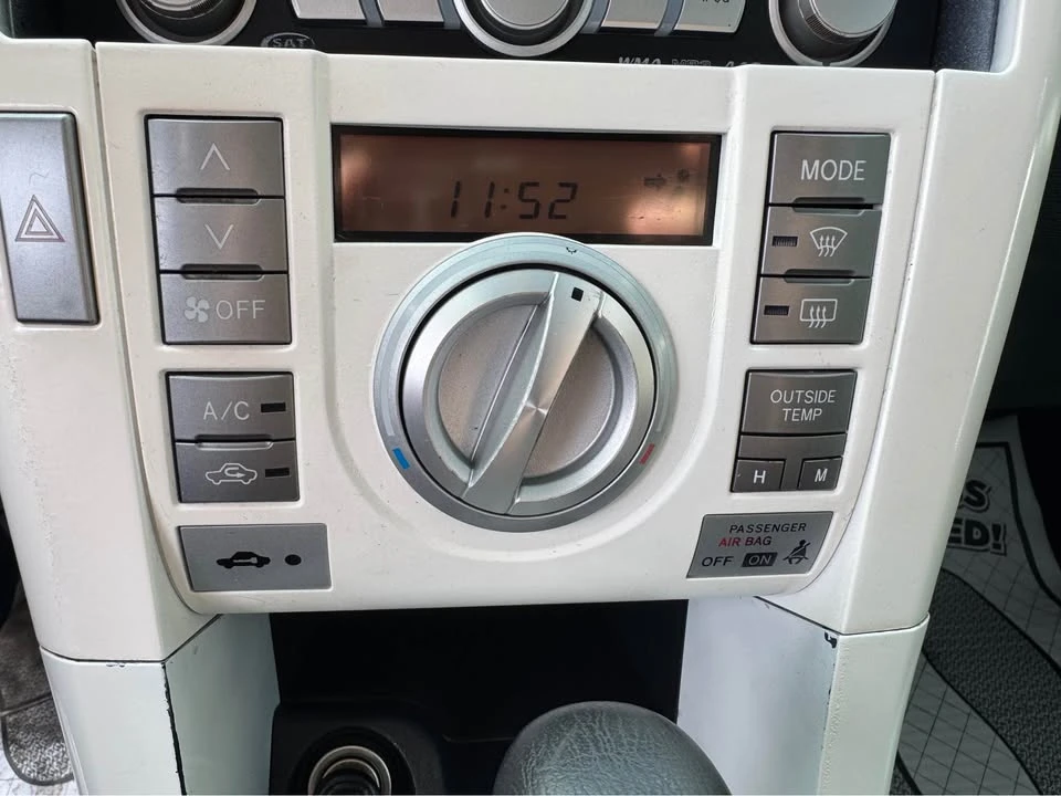 2010 Scion tC - Image 11 of 20