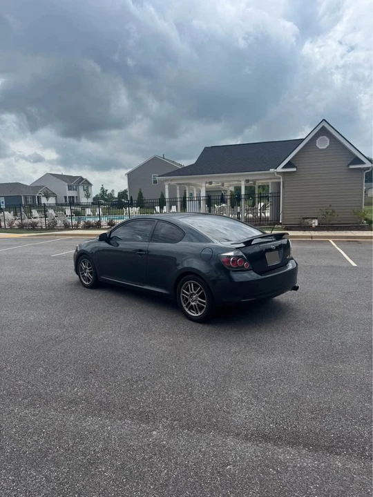 2010 Scion tC - Image 4 of 11