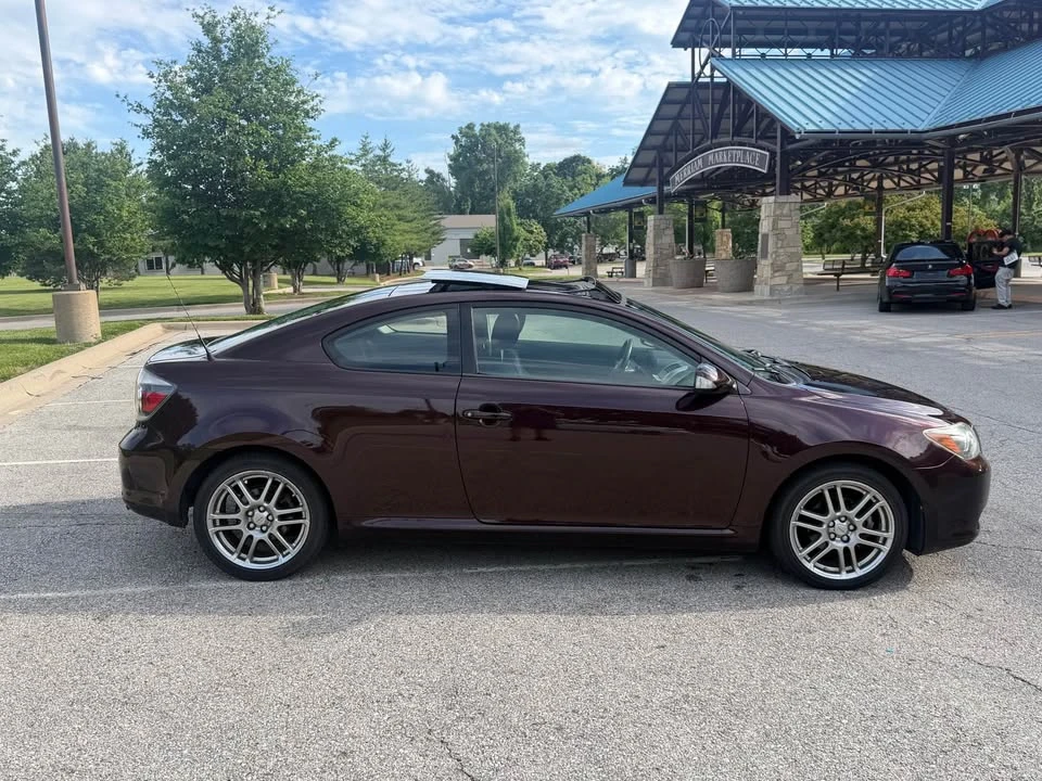 2010 Scion tC - Image 4 of 20