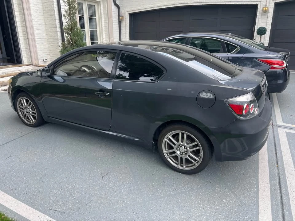 2010 Scion tC - Image 4 of 11