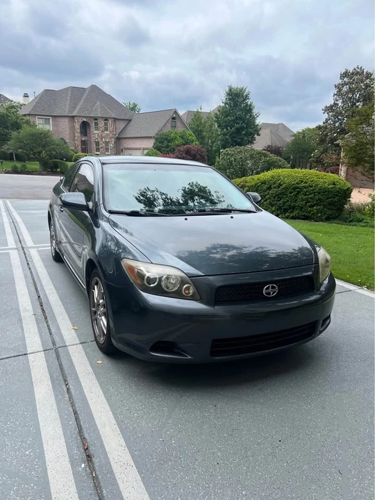 2010 Scion tC - Image 2 of 11