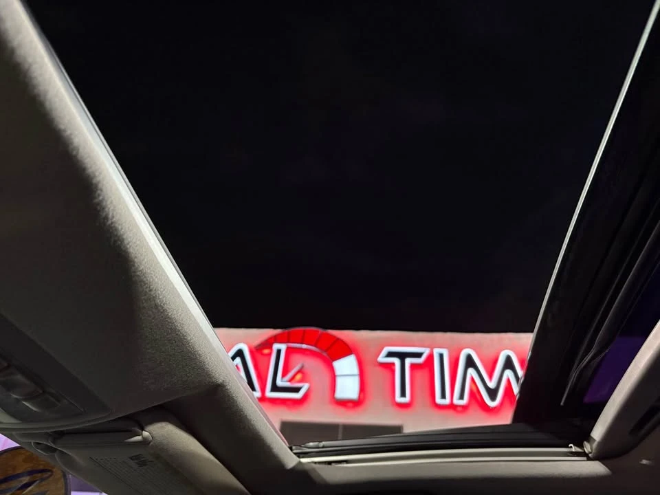 2010 Scion tC - Image 9 of 19