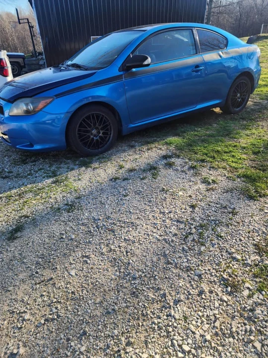 2010 Scion tC - Image 4 of 7
