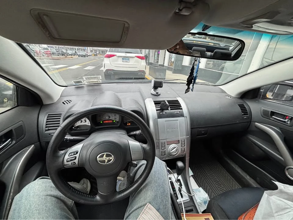 2010 Scion tC - Image 11 of 11