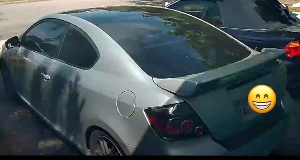 2010 Scion tC - Image 3 of 4