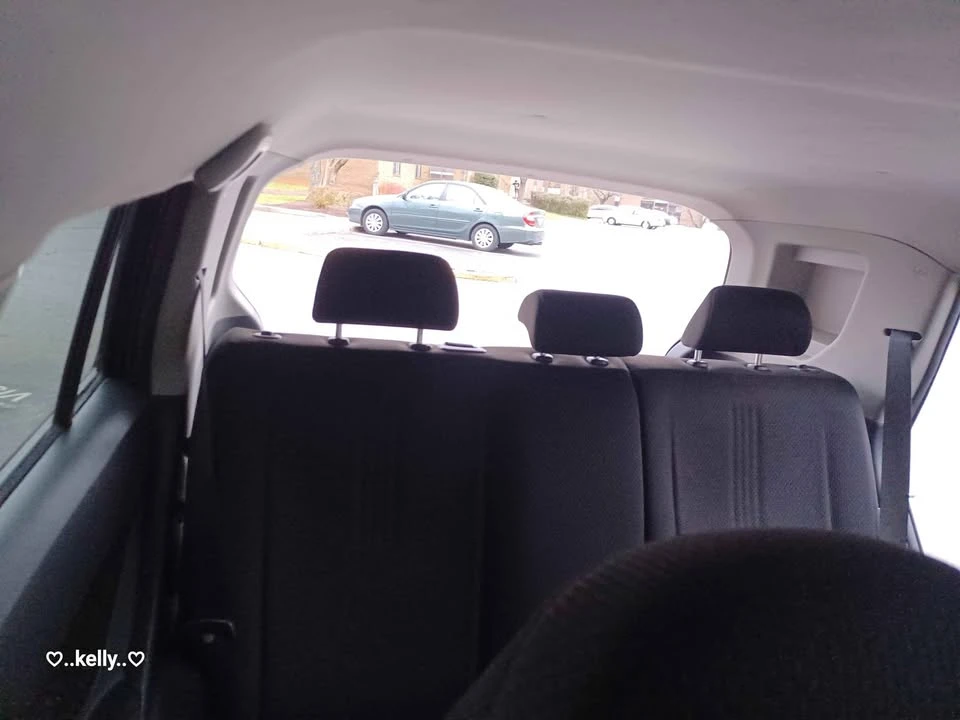 2010 Scion xB - Image 4 of 20