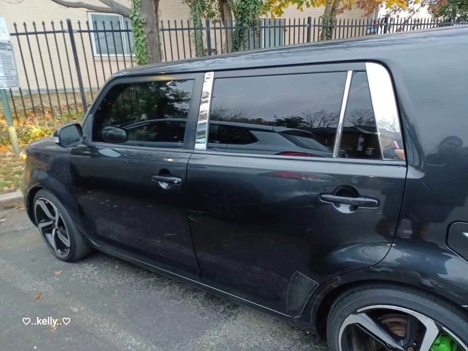 2010 Scion xB - Image 17 of 20