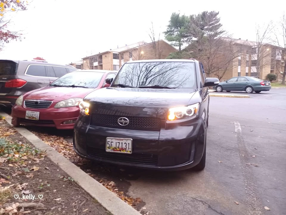 2010 Scion xB - Image 19 of 20