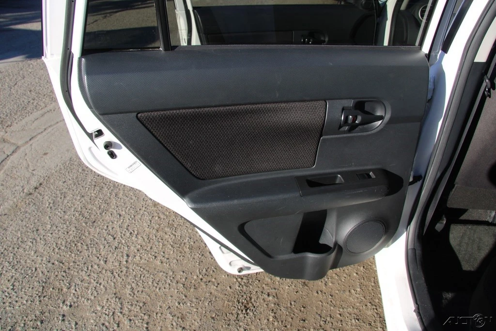 2010 Scion xB - Image 20 of 21