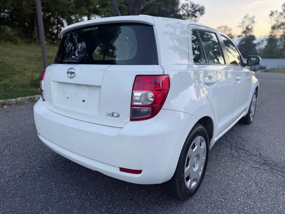 2010 Scion xD - Image 7 of 17