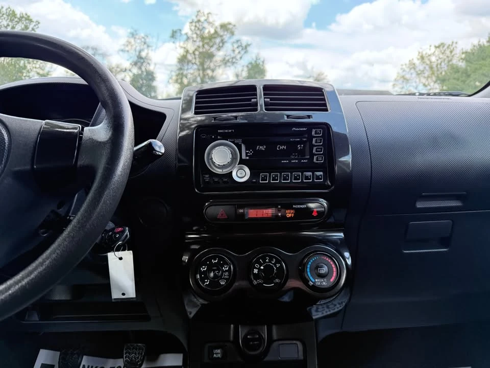 2010 Scion xD - Image 10 of 17