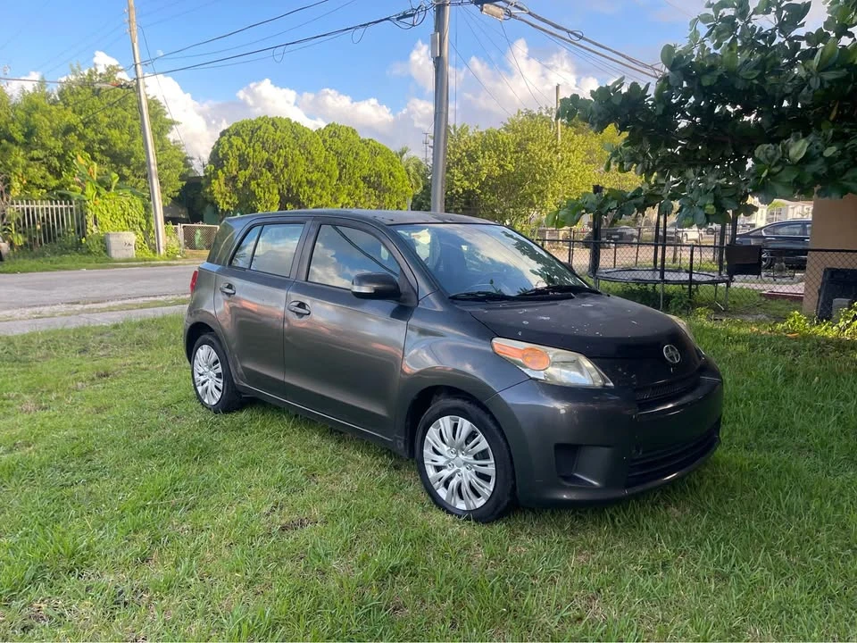 2010 Scion xD - Image 15 of 15