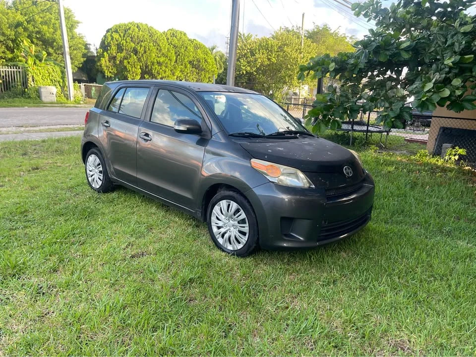 2010 Scion xD - Image 14 of 15