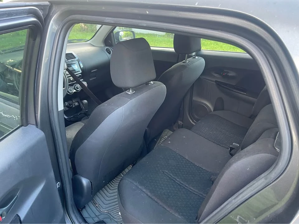 2010 Scion xD - Image 13 of 15