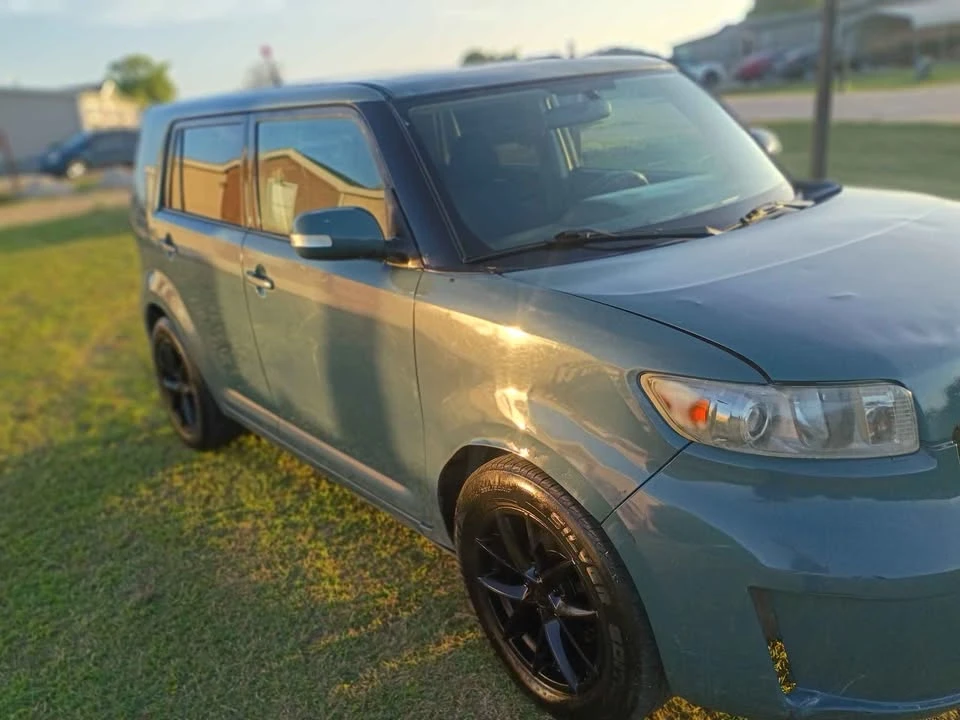 2010 Scion xB - Image 3 of 7