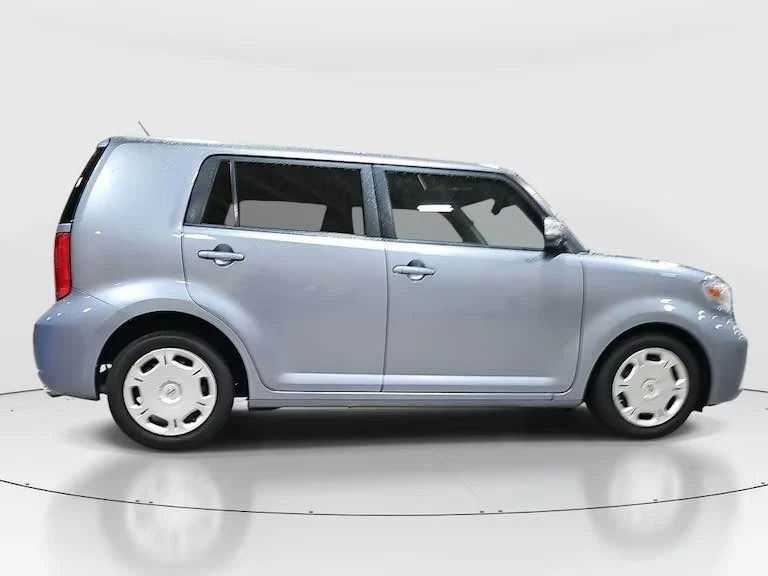 2010 Scion xB - Image 3 of 3