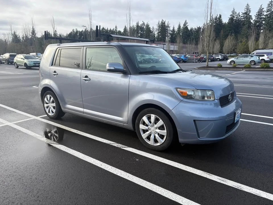 2010 Scion xB - Image 3 of 8