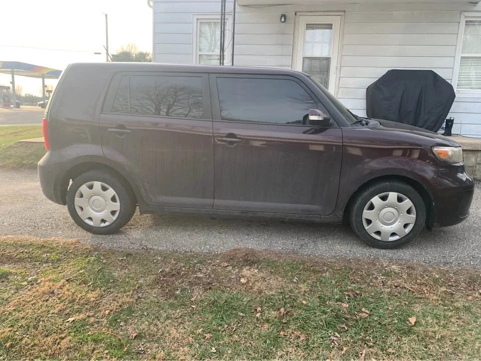 2010 Scion xB - Image 3 of 3