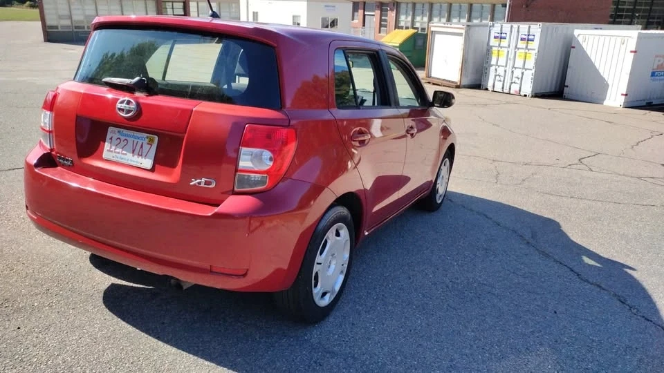 2010 Scion xD - Image 7 of 13