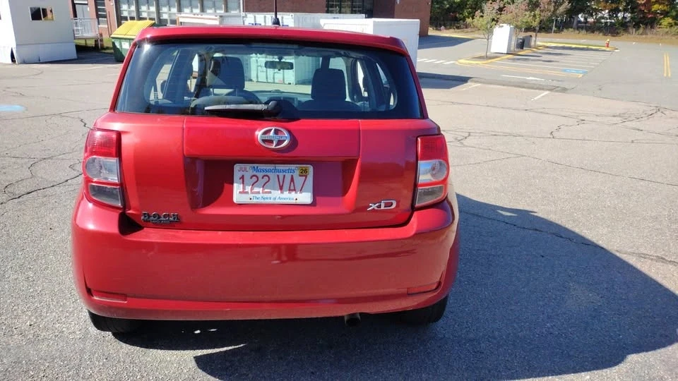 2010 Scion xD - Image 3 of 13