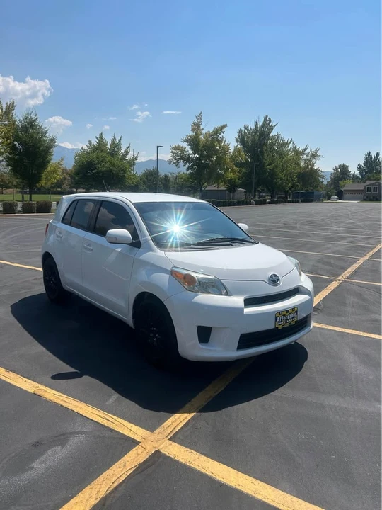 2010 Scion xD - Image 6 of 12